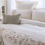 Bedlinen white and embroiderey cushion design